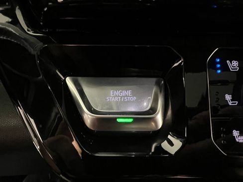 Certified 2025 GMC Sierra 2500 AT4X AWD/4WD image 32