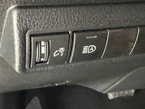 Used 2023 Toyota Corolla SE image 26