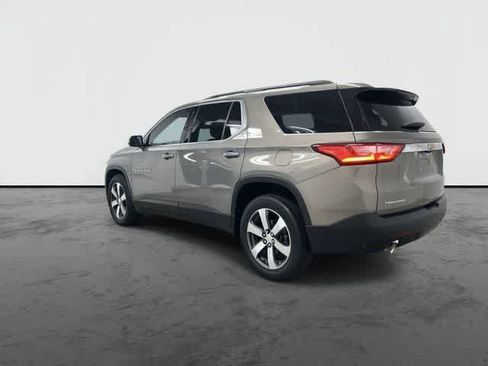 Used 2019 Chevrolet Traverse LT w/ LT Premium Package FWD image 9