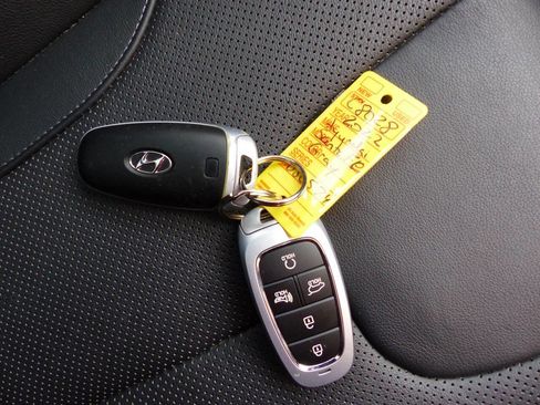 Used 2022 Hyundai Santa Fe SEL Premium image 37