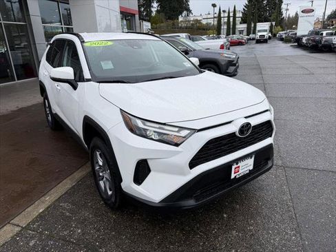 Certified 2022 Toyota RAV4 XLE image 8