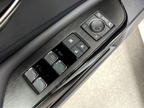 New 2025 Lexus ES 350 w/ Premium Package image 40