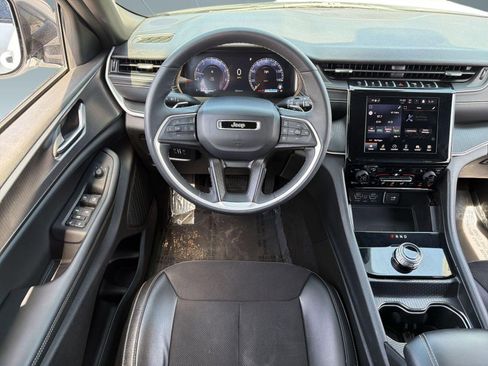 Used 2024 Jeep Grand Cherokee L Laredo AWD/4WD image 26