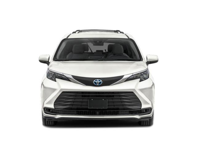 Used 2026 Toyota Sienna LE FWD image 4