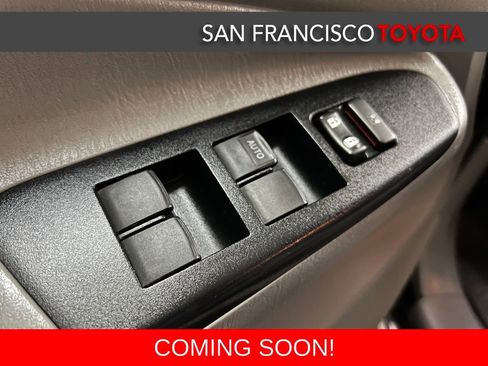 Used 2014 Toyota Tacoma PreRunner image 32