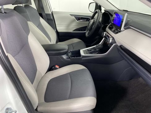 Used 2025 Toyota RAV4 XLE w/ Convenience Package AWD/4WD image 11