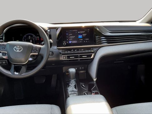 Used 2025 Toyota Camry LE FWD image 7