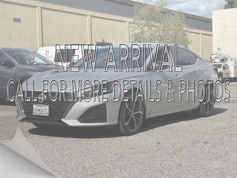 Used 2024 Nissan Altima 2.5 SR image 1
