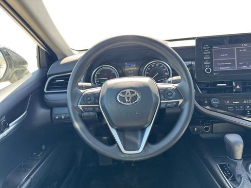 Used 2023 Toyota Camry LE image 21