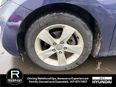 Used 2012 Hyundai Elantra GLS w/ Preferred Pkg 3 image 10