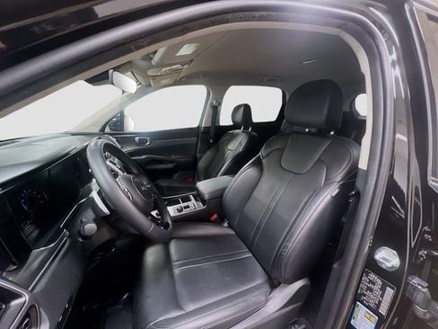 Used 2022 Kia Sorento S FWD image 22