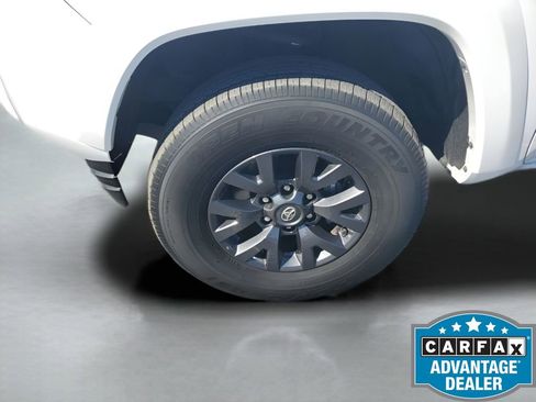 Used 2023 Toyota Tacoma SR5 w/ Technology Package image 17