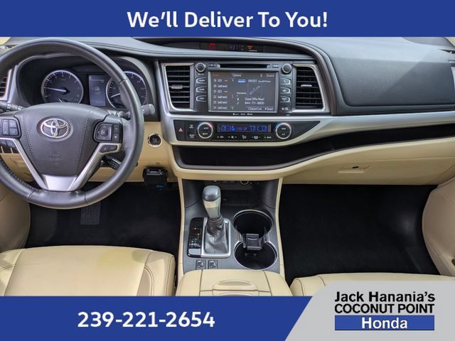 Used 2018 Toyota Highlander XLE FWD image 17