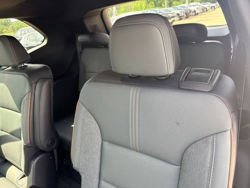 New 2026 GMC Acadia AT4 w/ Super Cruise Package AWD/4WD image 48