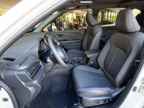 Certified 2025 Subaru Forester Premium AWD/4WD image 8