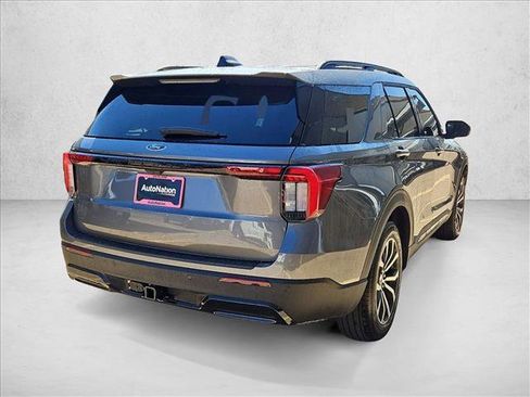 New 2026 Ford Explorer ST-Line w/ Premium Package image 2
