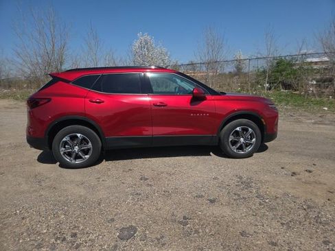 Certified 2024 Chevrolet Blazer LT w/ Convenience Package image 8