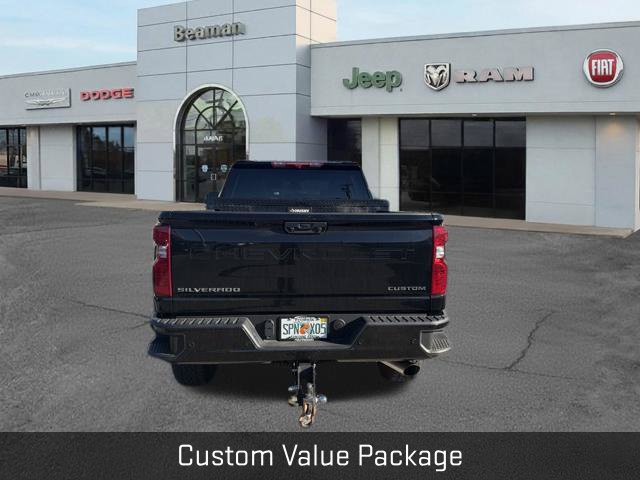 Used 2026 Chevrolet Silverado 2500 Custom w/ Custom Value Package AWD/4WD image 4