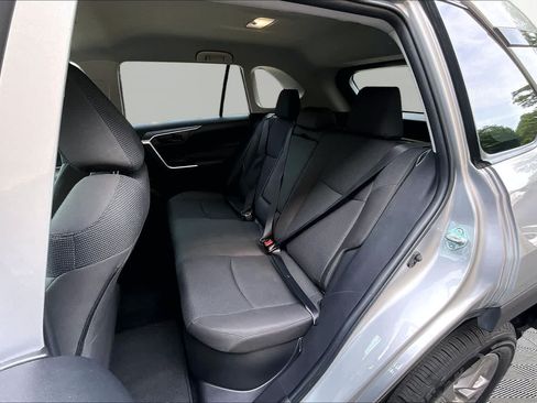 Certified 2025 Toyota RAV4 LE AWD/4WD image 21