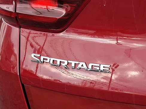 Certified 2022 Kia Sportage LX image 15