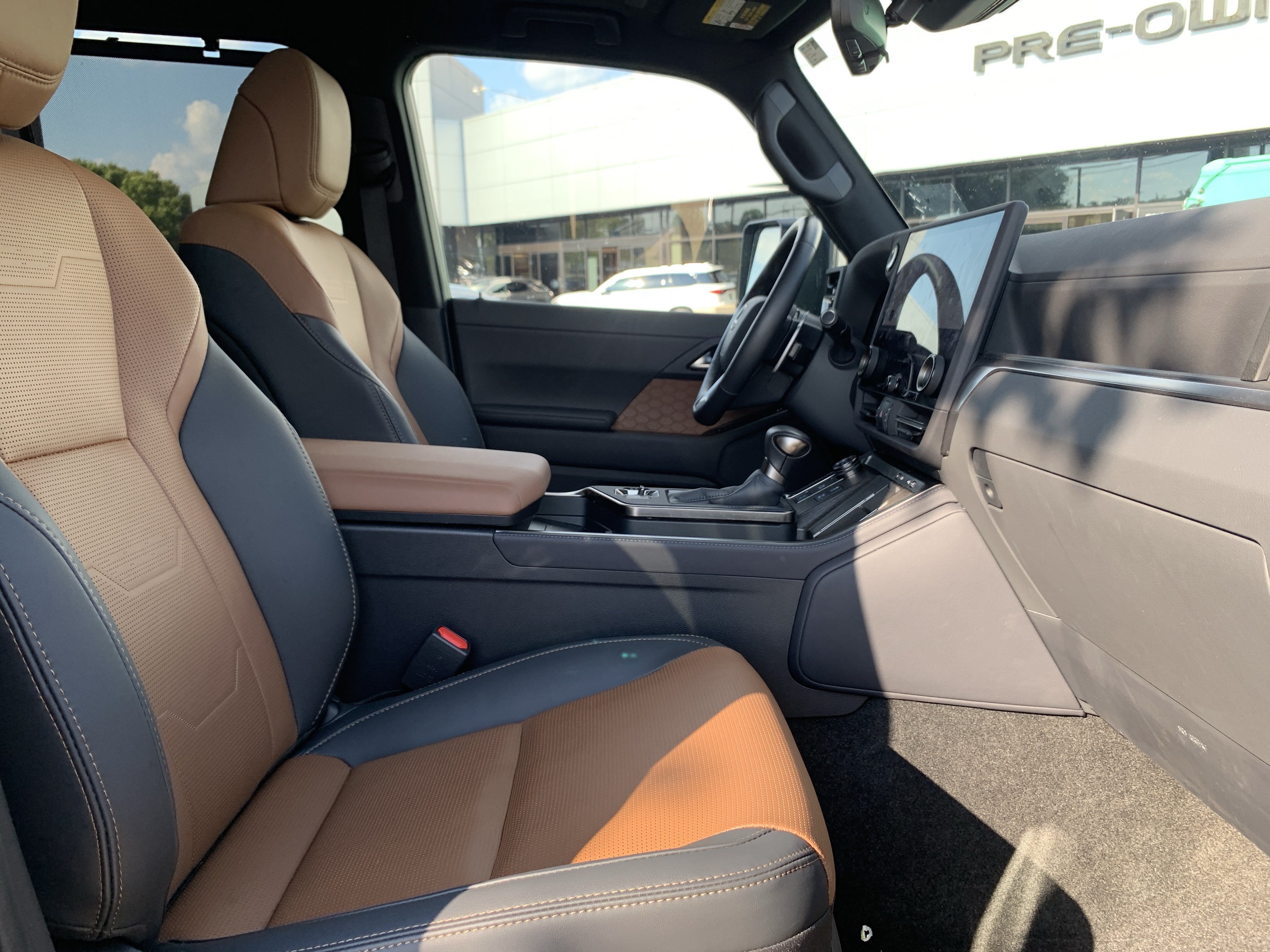 Certified 2026 Lexus GX 550 w/ Accessory Package (2T) AWD/4WD image 35