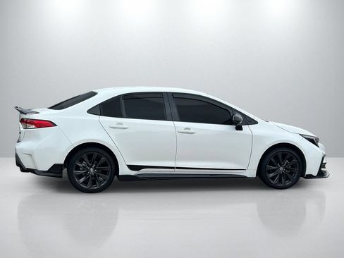 Used 2025 Toyota Corolla SE FWD image 4