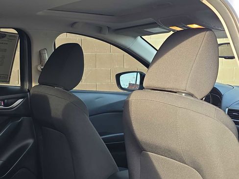 Used 2016 MAZDA MAZDA3 i Touring image 16