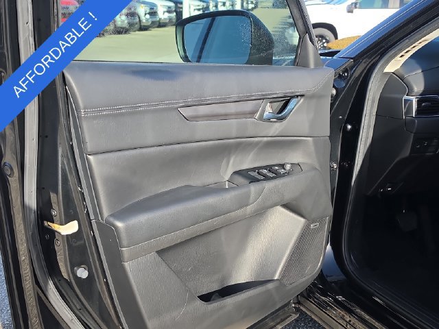 Used 2017 MAZDA CX-5 Touring w/ Preferred Equipment Package FWD image 19