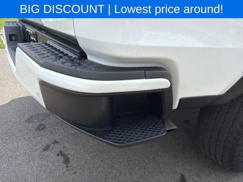 Used 2023 GMC Canyon Elevation RWD image 9