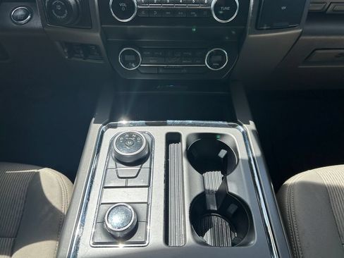 Used 2021 Ford Expedition Max XLT AWD/4WD image 12