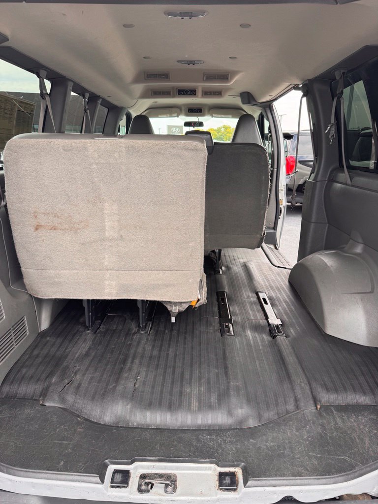 Used 2019 Chevrolet Express 2500 LS RWD image 12