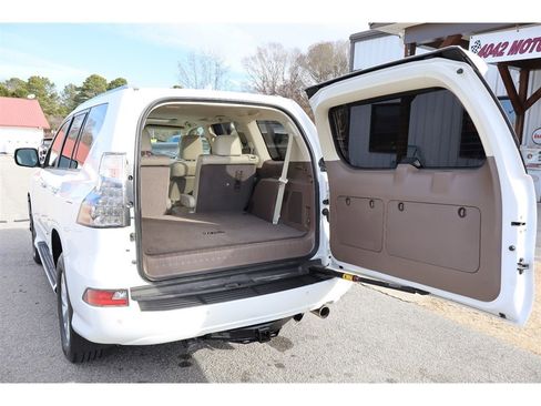 Used 2017 Lexus GX 460 image 5