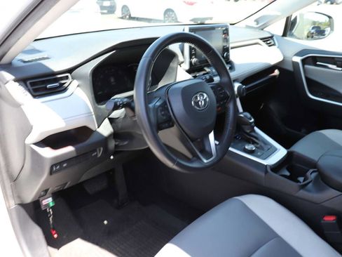Used 2021 Toyota RAV4 Limited AWD/4WD image 10