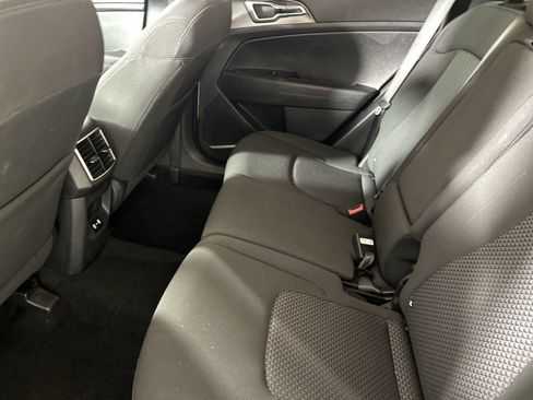 Used 2026 Kia Sportage LX FWD image 24