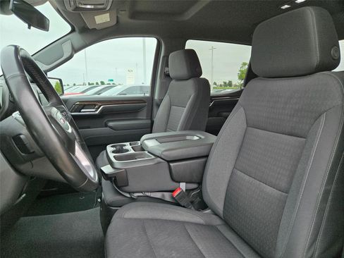 Used 2023 GMC Sierra 1500 SLE AWD/4WD image 25