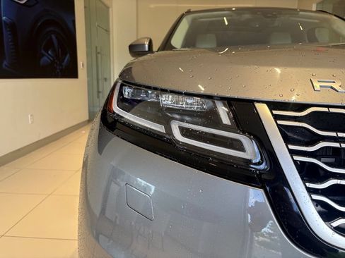 Used 2020 Land Rover Range Rover Velar S AWD/4WD image 7