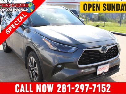 Used 2023 Toyota Highlander XLE