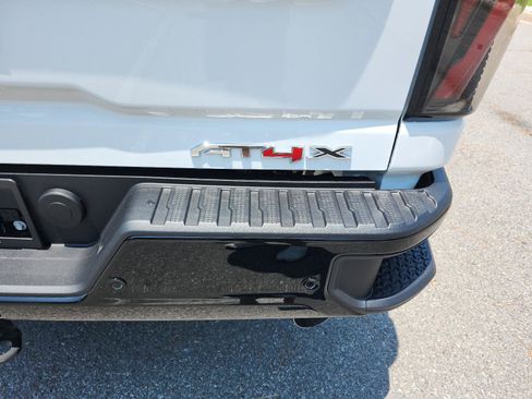 Used 2026 GMC Sierra 2500 AT4X AWD/4WD image 5
