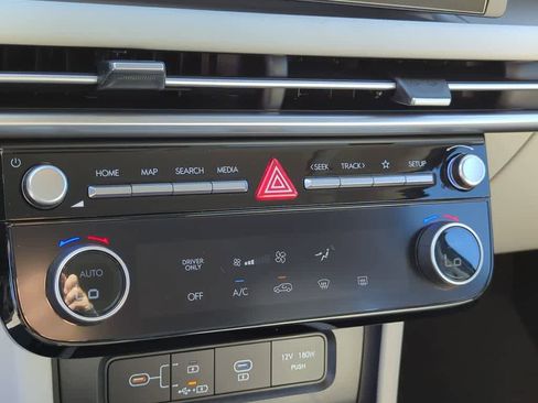 New 2026 Hyundai Tucson Blue SE image 31