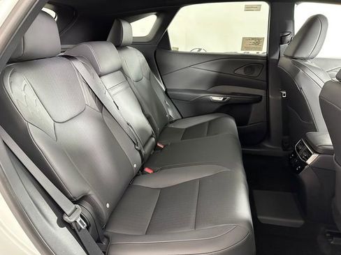 New 2026 Lexus RX 450h AWD image 18