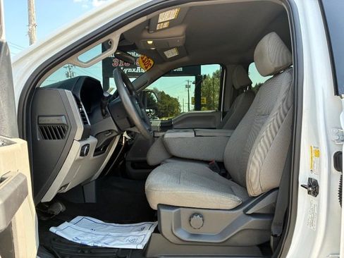 Used 2022 Ford F250 XLT AWD/4WD image 9