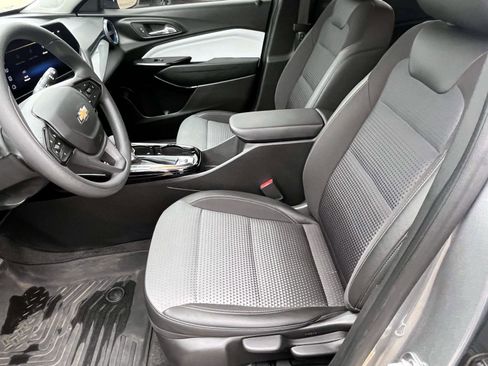 Certified 2024 Chevrolet Trax LT image 16