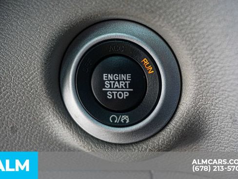 Used 2022 Chrysler Voyager LX FWD image 49