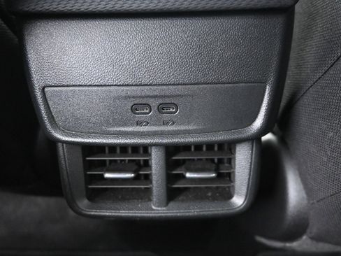 Used 2026 Chevrolet Equinox LT AWD/4WD image 21
