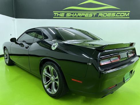 Used 2021 Dodge Challenger R/T RWD image 7
