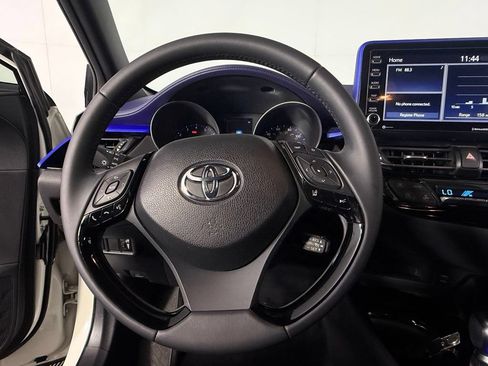 Used 2021 Toyota C-HR XLE FWD image 15