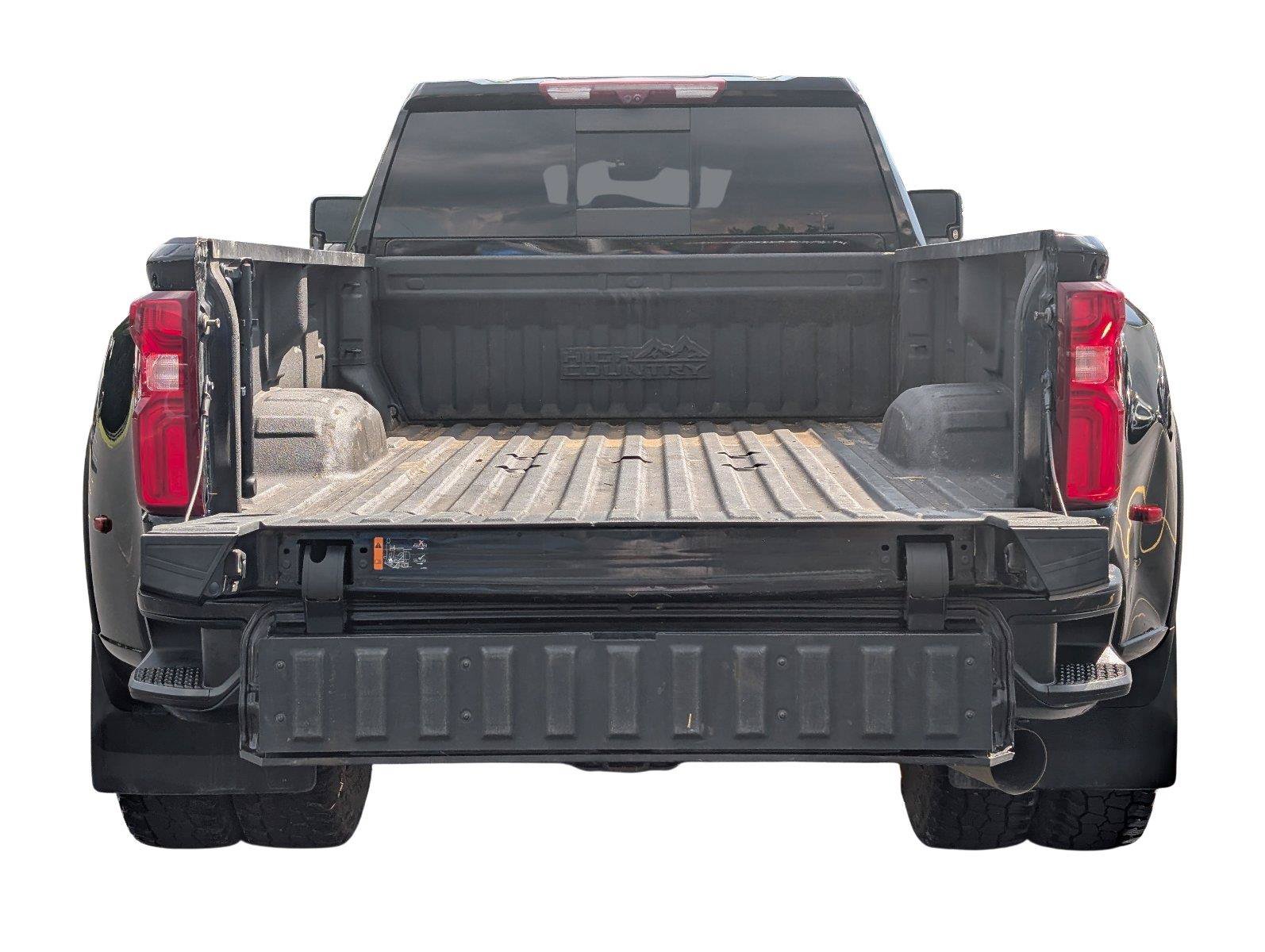 Used 2022 Chevrolet Silverado 3500 High Country w/ LPO, Hitch Package AWD/4WD image 6