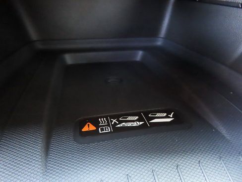 New 2025 Chevrolet Equinox EV RS w/ Convenience Package II image 12