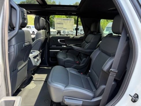 New 2026 Ford Expedition Platinum w/ Stealth Performance Package AWD/4WD image 19