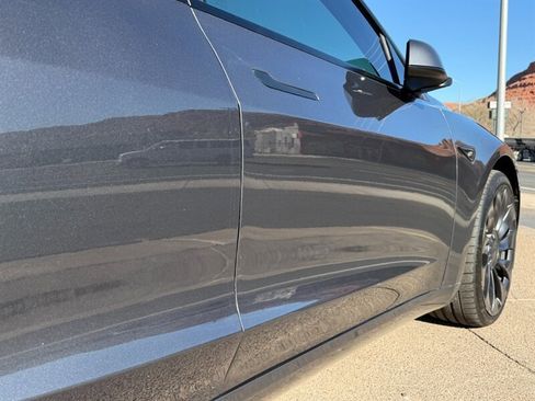 Used 2022 Tesla Model 3 Performance image 30